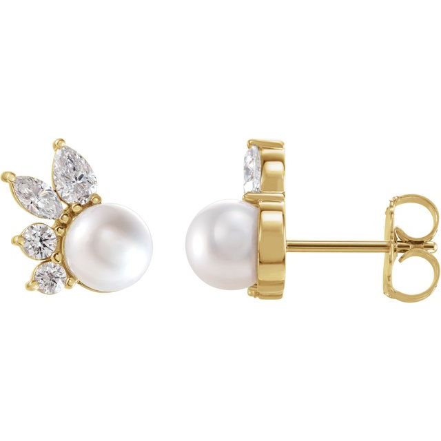 Aretes de oro amarillo con Perla Akoya y diamantes.